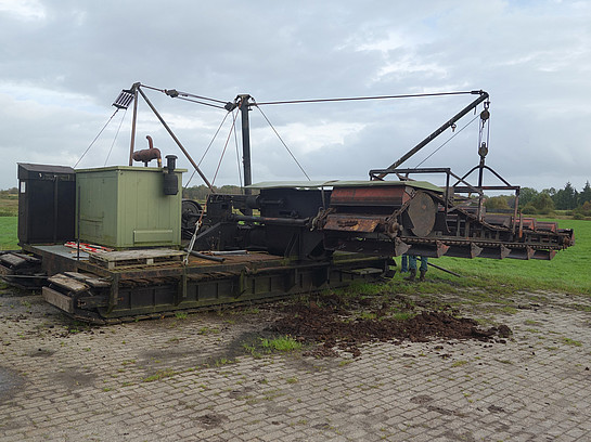 Noch aktiver Torfbagger